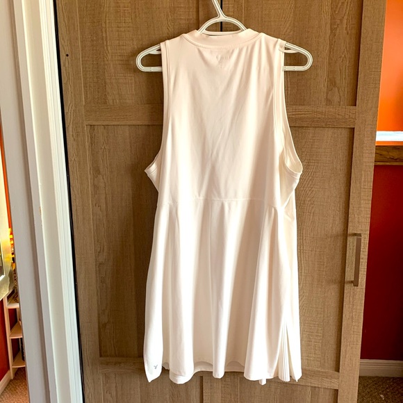 Old navy Active dress - Picture 4 of 5